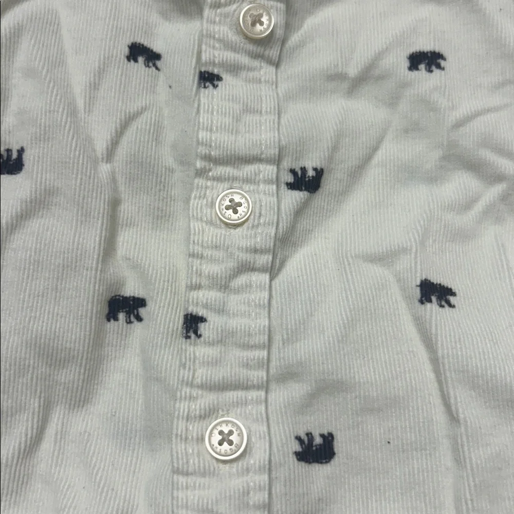 OshKosh B'gosh Cream Shirt with Navy Bear Design 💥